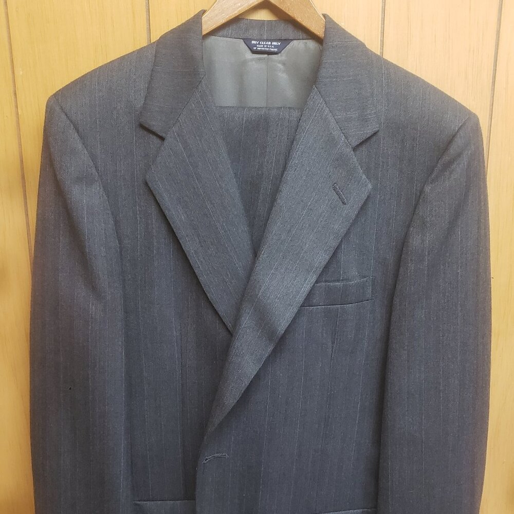 Kuppenheimer Suit 42 33x30 Mens Gray Herringbone & Stripe Vintage